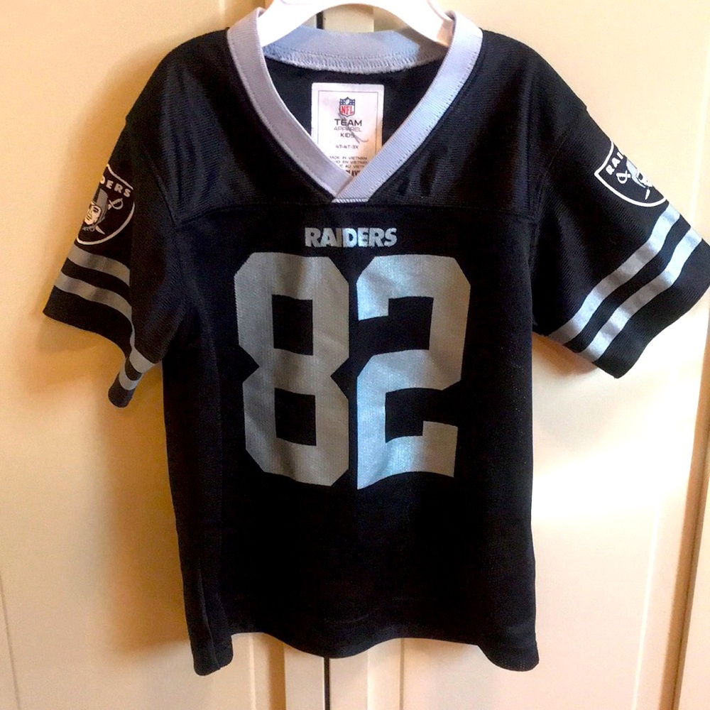 NFL toddler’s Raiders jersey